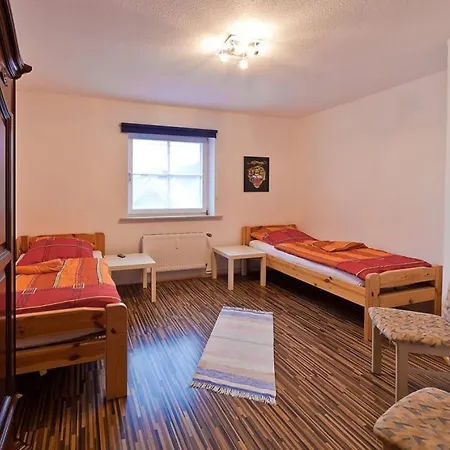 Gastehaus M.sander בית הארחה 3*